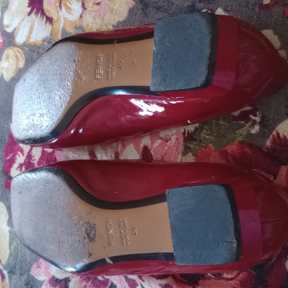 Fendi Authentic. All Leather Italy - Picture 4 of 8